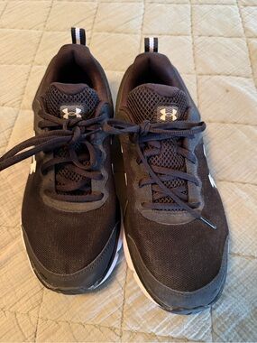 Under Armour Black Mesh Athletic Shoes for Women size 10.5